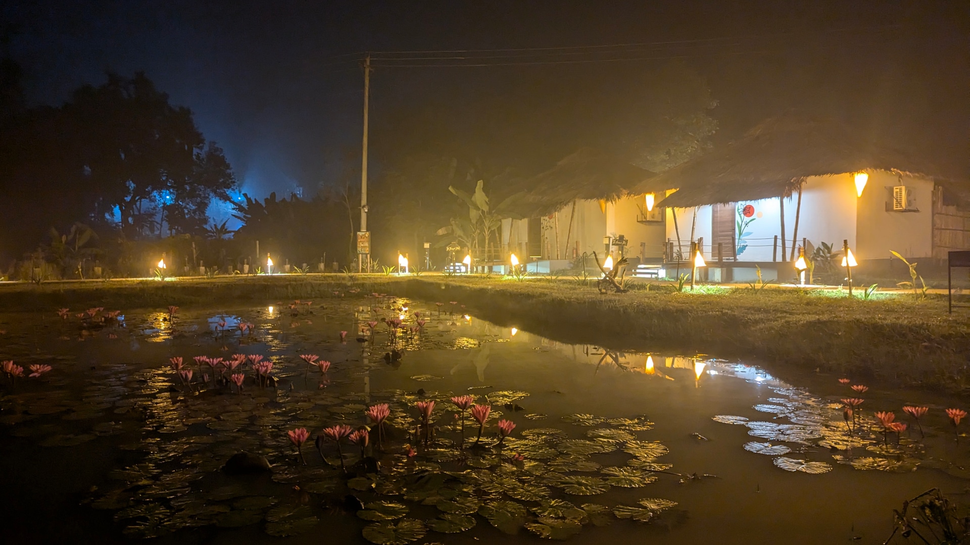 Pool Villa Lake
